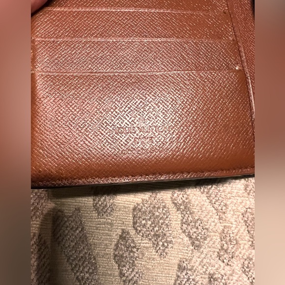 Louis Vuitton bifold men’s wallet - Picture 7 of 13
